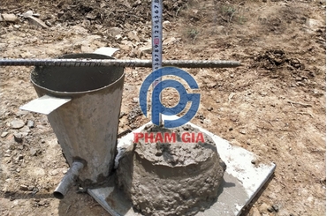 Hướng dẫn cách kiểm tra độ sụt bê tông chính xác nhất