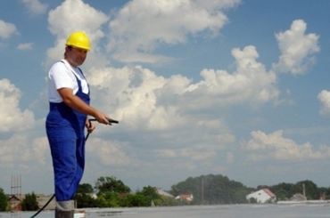 Có cần phải bảo dưỡng bê tông móng nhà sau khi đổ bê tông không?