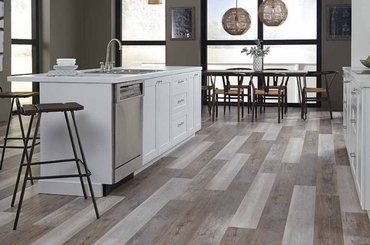 Khám Phá Ưu Điểm và Nhược Điểm của Sàn Gỗ Công Nghiệp và Sàn Nhựa