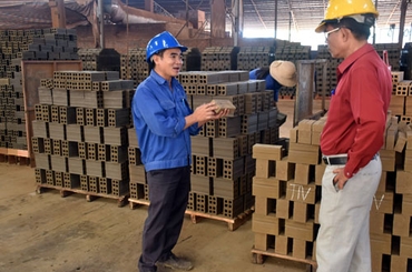 Gạch nung là gì? Tìm hiểu về nguồn gốc, công dụng và quy trình sản xuất