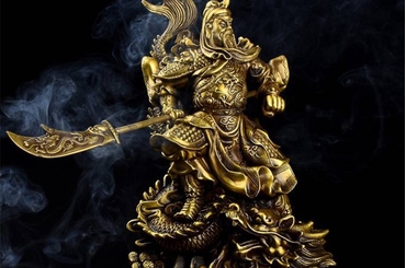Tượng Trang Trí Trong Nhà: Nghệ Thuật Điểm Xuyết Không Gian Sống