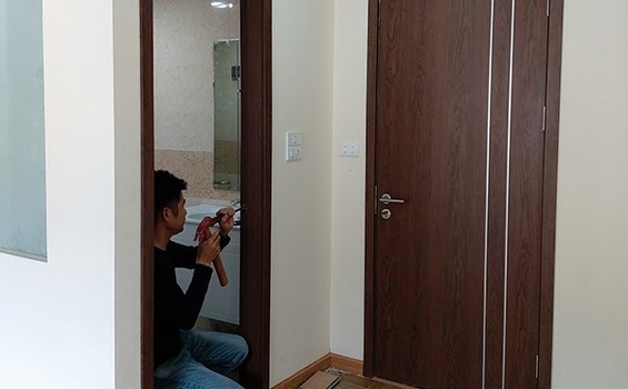 Tìm hiểu về những lưu ý khi nghiệm thu lắp đặt cửa gỗ