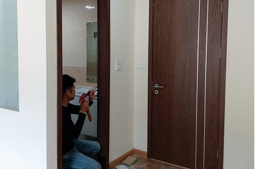 Tìm hiểu về những lưu ý khi nghiệm thu lắp đặt cửa gỗ