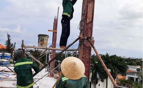 Hướng dẫn Chi tiết Quy trình Đổ Bê Tông Cột: Từ A đến Z