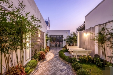 Những Mẫu Thiết Kế Sân Vườn Đẹp Tự Nhiên