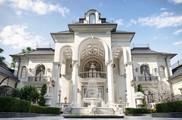 Những Mẫu Nhà Tân Cổ Điển 2 Tầng Phù Hợp Với Gia Đình Trẻ