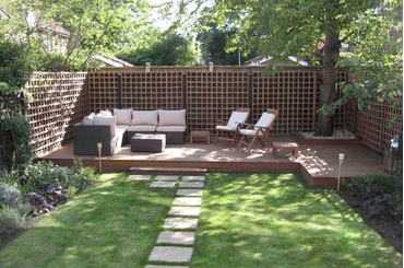 Thiết Kế Sân Vườn Đẹp Đơn Giản: Không Gian Xanh Tươi Mát Cho Nhà Bạn