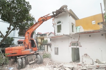 Quy Trình Phá Dỡ Nhà Cũ An Toàn Và Hiệu Quả Bạn Cần Biết