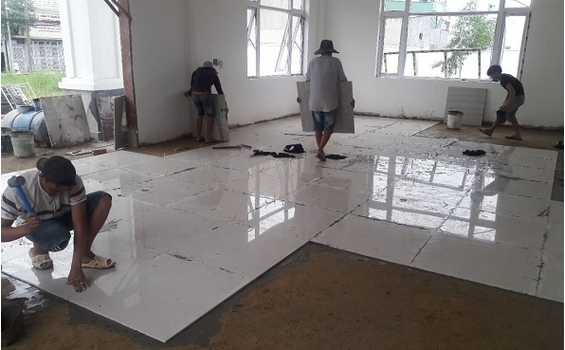 Nền Nhà Cao Hay Thấp? Lựa Chọn Phù Hợp Cho Từng Khu Vực