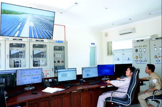 hệ thống giám sát Solar 1