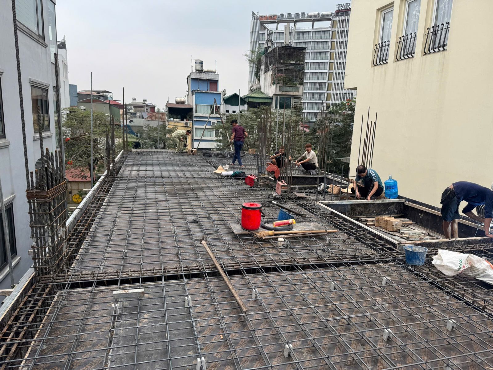 thi công cột dầm sàn